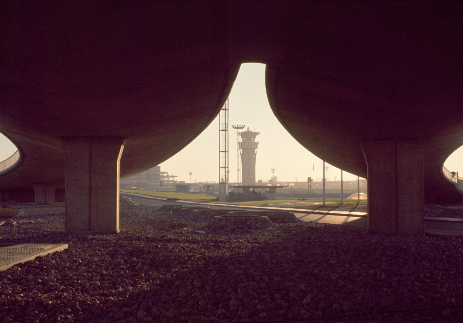 Orly 1 2 (depuis 2019), Orly-Ouest (de 1971 à 2019)