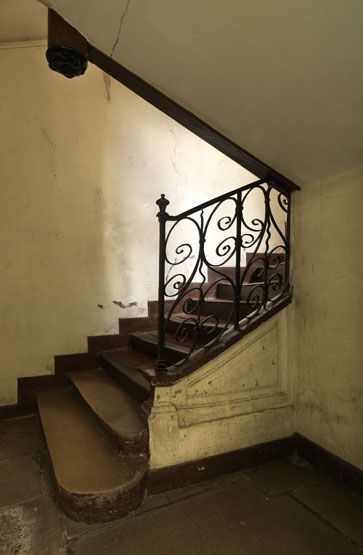 rampe d'appui, escalier de la maison à porte cochère (non étudié)