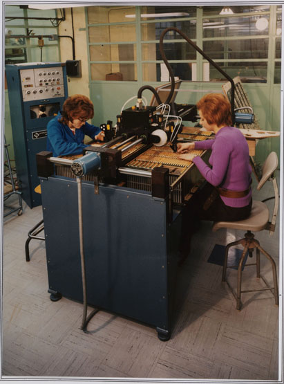 Usine de matériel électrique industriel Schneider et Cie, puis Le Matériel Electrique Scheider-Westinghouse (SW), puis Jeumont-Schneider (JS), actuellement ensemble industriel appelé "Espace Technologique et Industriel de Champagne-sur-Seine" (zone ETIC)