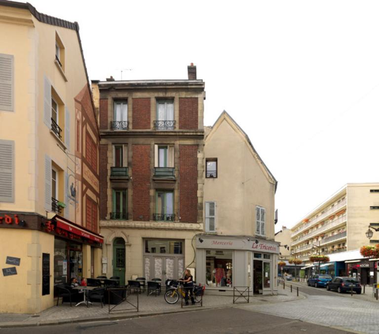 hôtels, maisons, immeubles