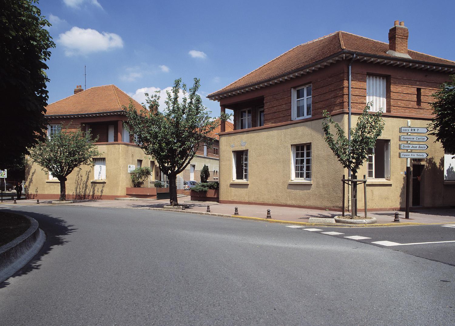 école primaire Jules-Ferry, collège Pierre-de-Ronsard