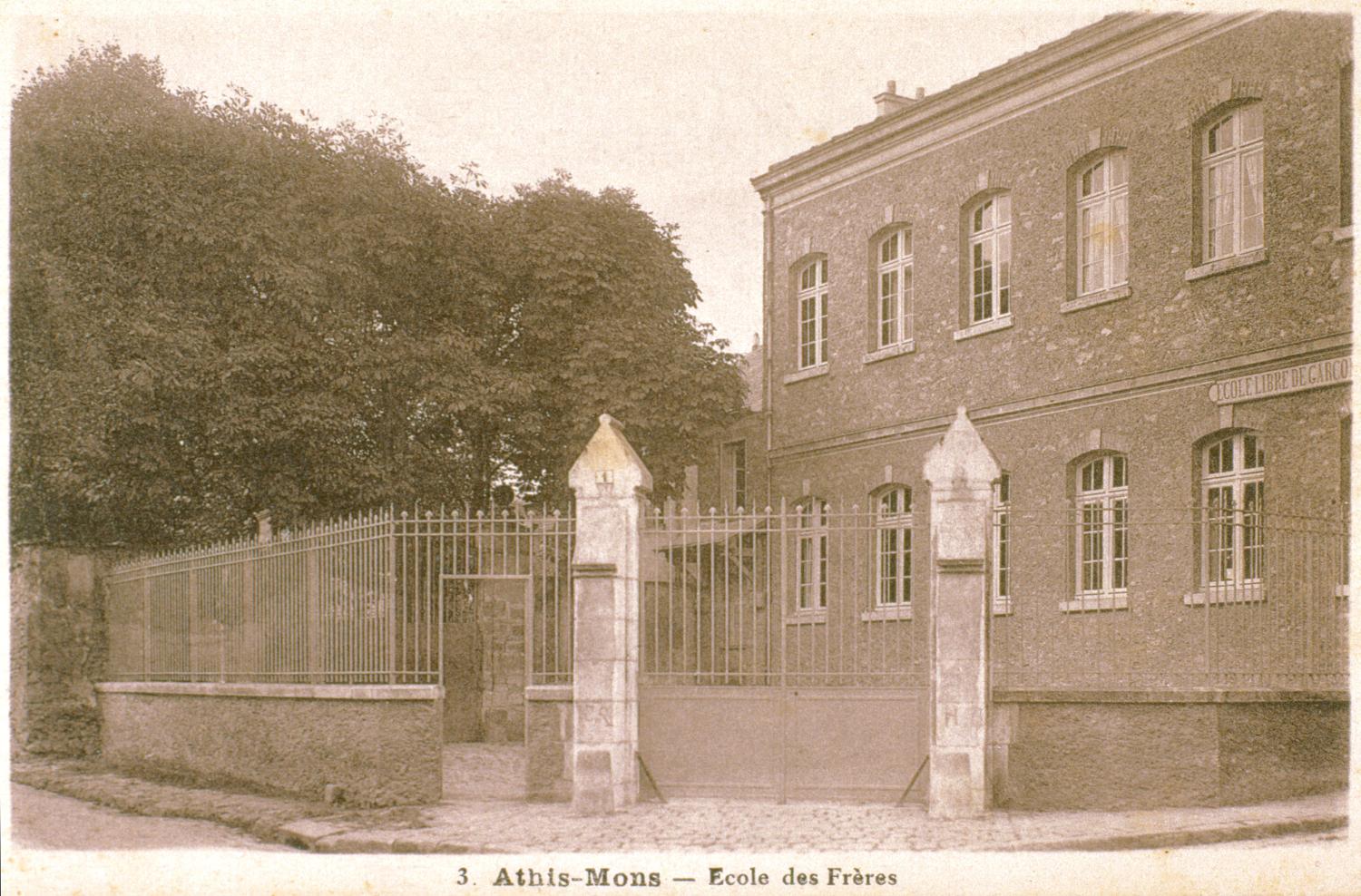 Château d'Ozonville, actuellement maison de retraite des frères des écoles chrétiennes