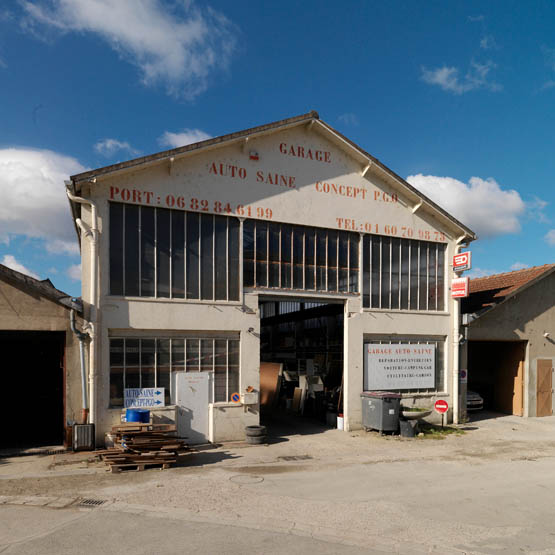 Usine de matériel électrique industriel Schneider et Cie, puis Le Matériel Electrique Scheider-Westinghouse (SW), puis Jeumont-Schneider (JS), actuellement ensemble industriel appelé "Espace Technologique et Industriel de Champagne-sur-Seine" (zone ETIC)