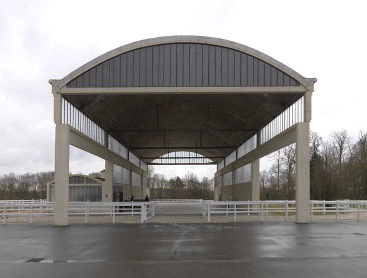Fontaine-le-Port - scierie et usine de menuiserie (usine de parquets) Millet, actuellement manège à chevaux