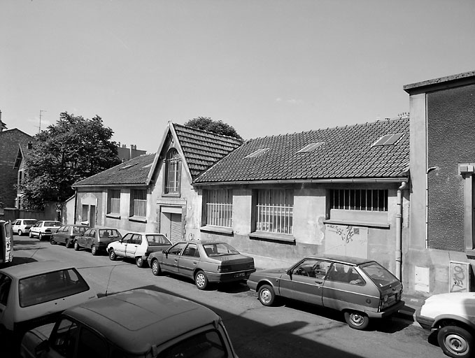 Chocolaterie Mée, puis Fausta, puis usine de bimbeloterie Lucien Khan, puis atelier municipal, puis immeuble (détruit après inventaire)