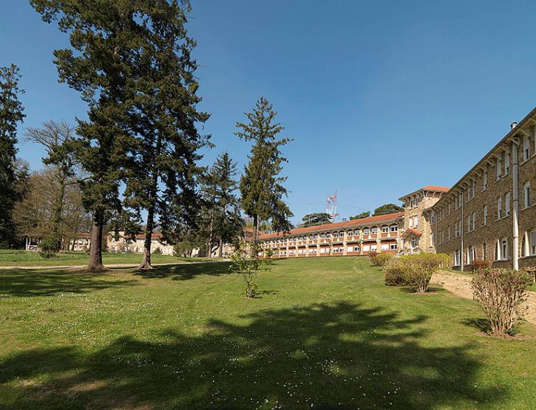 sanatorium dit sanatorium de Bligny, puis centre médical de Bligny, actuellement centre hospitalier de Bligny