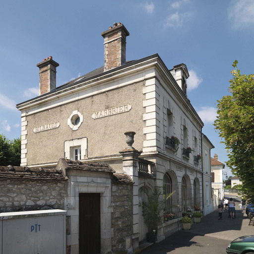 Moret-sur-Loing - Atelier (marbrier funéraire) Bilbault