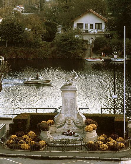 monument aux morts