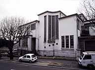 Usine de matériel photocinématographique des Laboratoires cinématographiques modernes, puis Tirage 16, actuellement entrepôt commercial