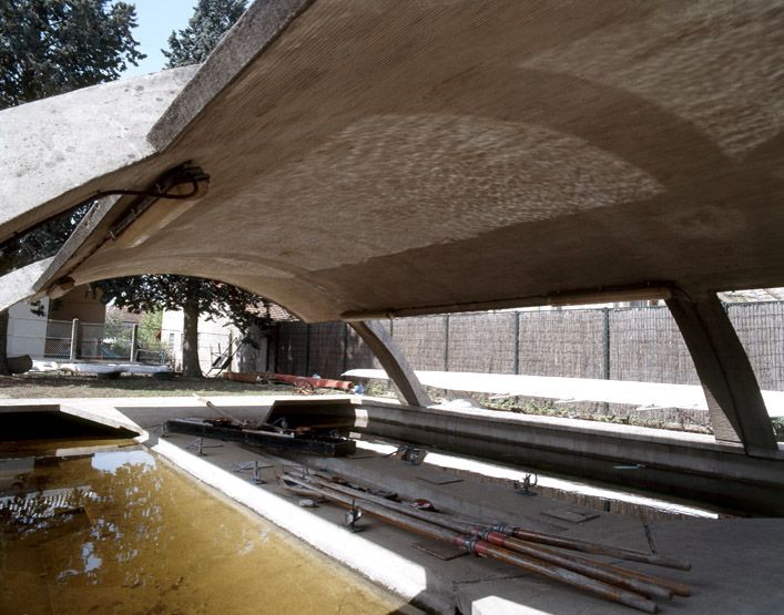 piscine : bassin couvert, bassin découvert, tank à ramer