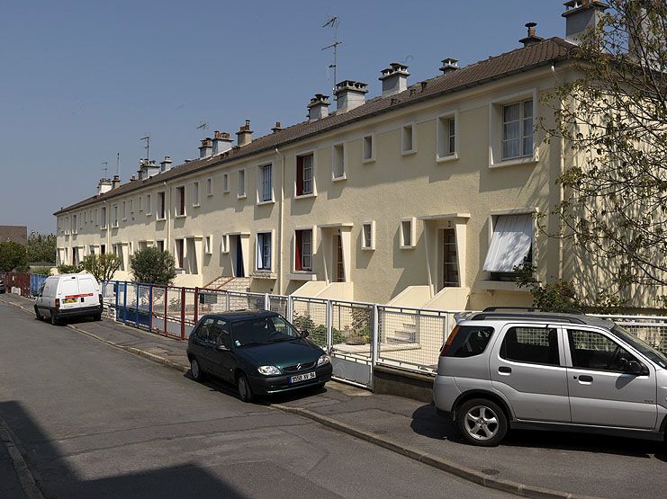 l'habitat collectif de l'OIN ORSA (Opération d'intérêt national Orly-Rungis-Seine-Amont)