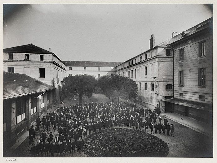 couvent d'ursulines, puis collège, aujourd'hui lycée