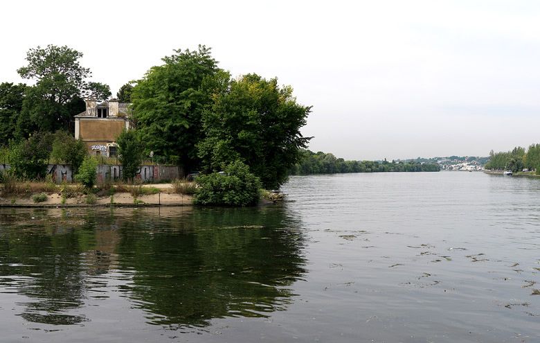 présentation de l'opération d'inventaire du patrimoine fluvial, industriel, des réseaux et de l'habitat de l'OIN ORSA (Opération d'intérêt national Orly-Rungis-Seine-Amont)