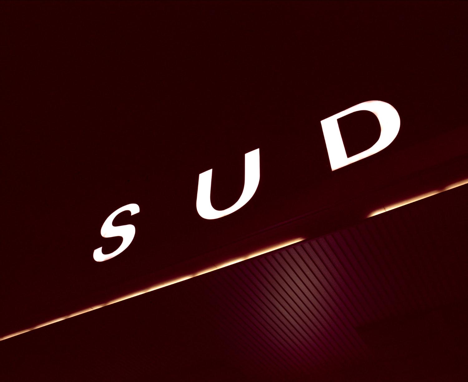 Orly 4 (depuis 2019), Orly-Sud (de 1971 à 2019), Installations terminales (de 1961 à 1971) Aérogare Sud ( de 1954 à 1961)