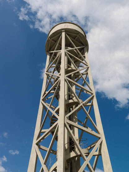 Usine de matériel électrique industriel Schneider et Cie, puis Le Matériel Electrique Scheider-Westinghouse (SW), puis Jeumont-Schneider (JS), actuellement ensemble industriel appelé "Espace Technologique et Industriel de Champagne-sur-Seine" (zone ETIC)