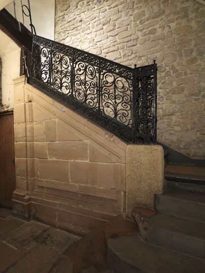 rampe d'appui, escalier de la maison à porte cochère (non étudié)