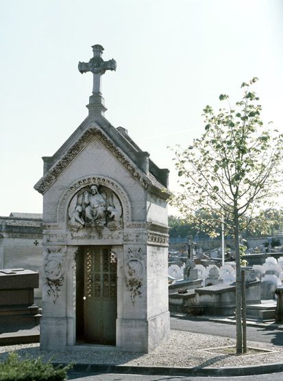 Chapelle funéraire de la famille Dupuis