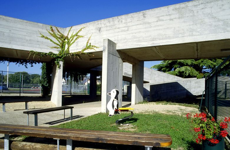 piscine : bassin couvert, bassin découvert, tank à ramer