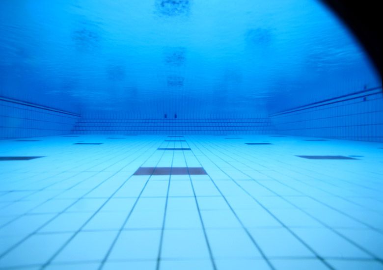 piscine : bassin couvert, bassin découvert, tank à ramer