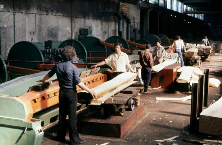 Scierie Cavillet, puis usine de bois de placage Société parisienne de bois tranché et déroulé, puis Société parisienne de tranchage et déroulage, puis société Maréchaux, puis entrepôt commercial (détruit après inventaire)