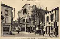 Carte postale du cinéma-théâtre ""le Palais du parc"" aujourd'hui détruit, avenue Ledru-Rollin. (Musée Nogent-sur-Marne)