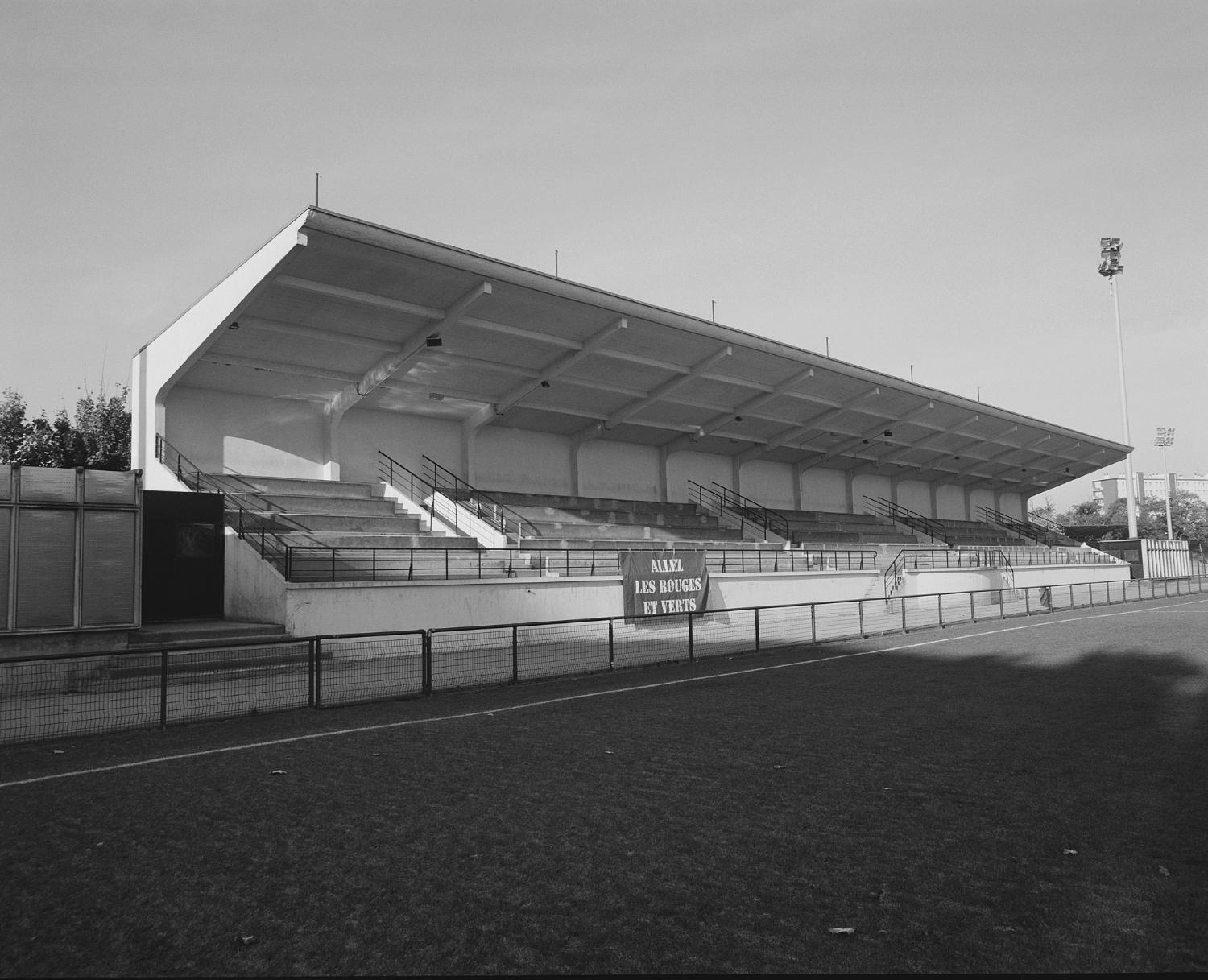 stade des Grands-Pêchers ; stade Jean Delbert ; stade Robert Legros