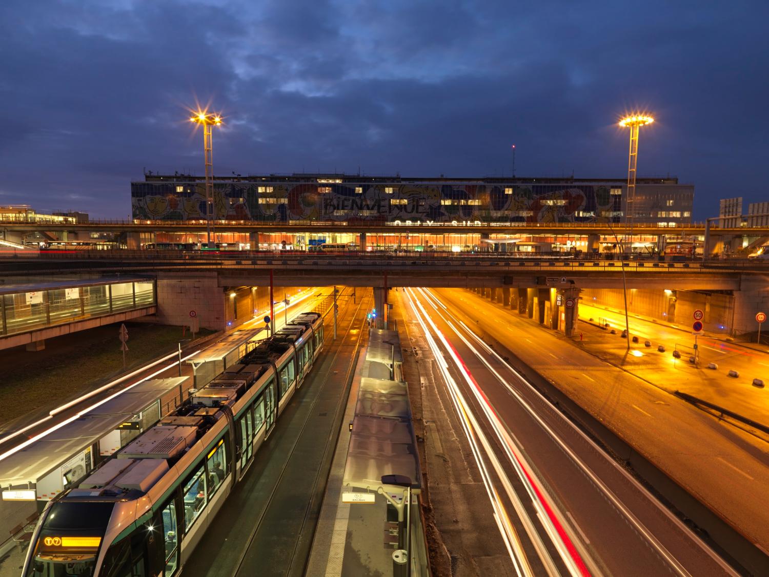 Orly 4 (depuis 2019), Orly-Sud (de 1971 à 2019), Installations terminales (de 1961 à 1971) Aérogare Sud ( de 1954 à 1961)