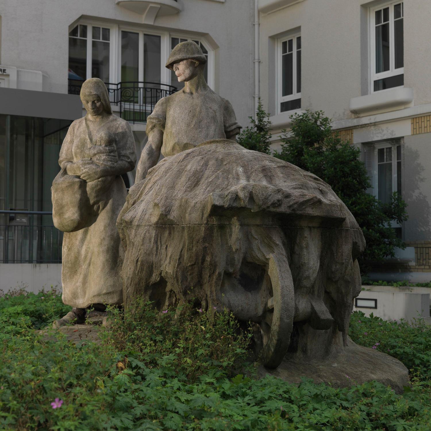 Groupe sculpté : Aux Champs