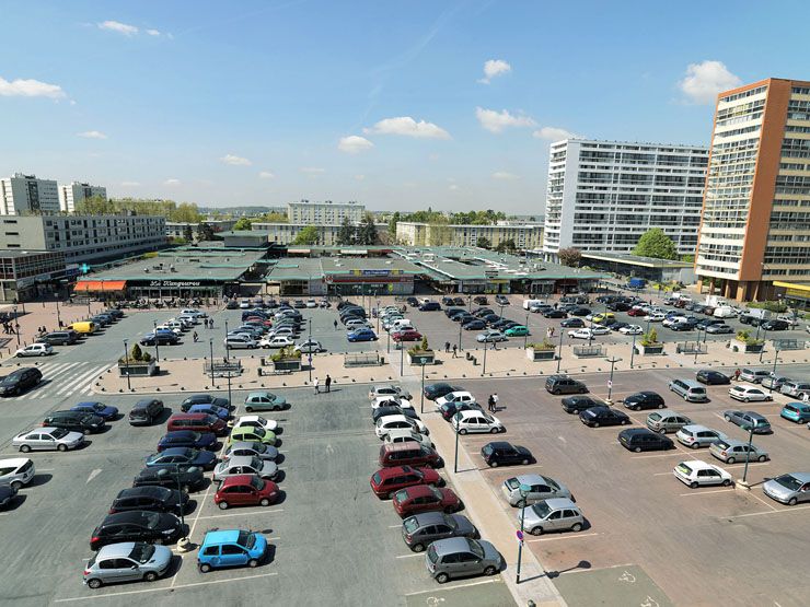 centre commercial dit Super-Centre-Paris-Sud, actuellement centre commercial Les Franciades