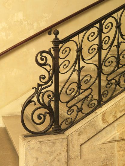 rampe d'appui, escalier de la maison à porte cochère dite hôtel Laporte de Sérincourt (non étudié)