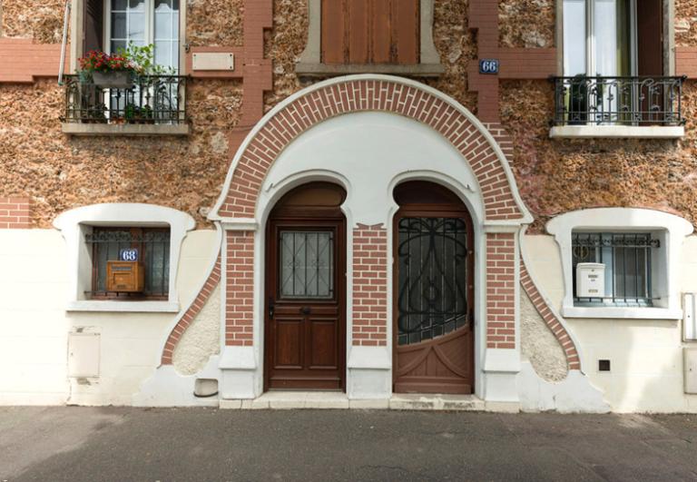 hôtels, maisons, immeubles
