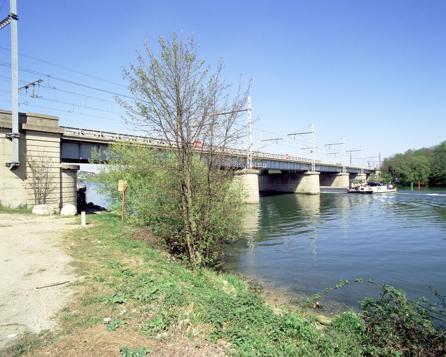 pont de chemin de fer du réseau PLM dit pont de Lyon