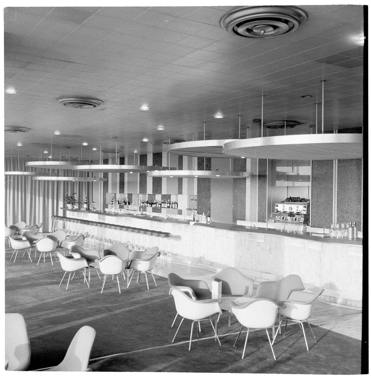 Les Installations terminales, Orly 4 dans les années 1960