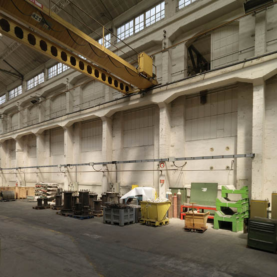 Usine de matériel électrique industriel Schneider et Cie, puis Le Matériel Electrique Scheider-Westinghouse (SW), puis Jeumont-Schneider (JS), actuellement ensemble industriel appelé "Espace Technologique et Industriel de Champagne-sur-Seine" (zone ETIC)