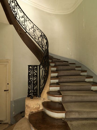 rampe d'appui, escalier de la maison à porte cochère (non étudié)