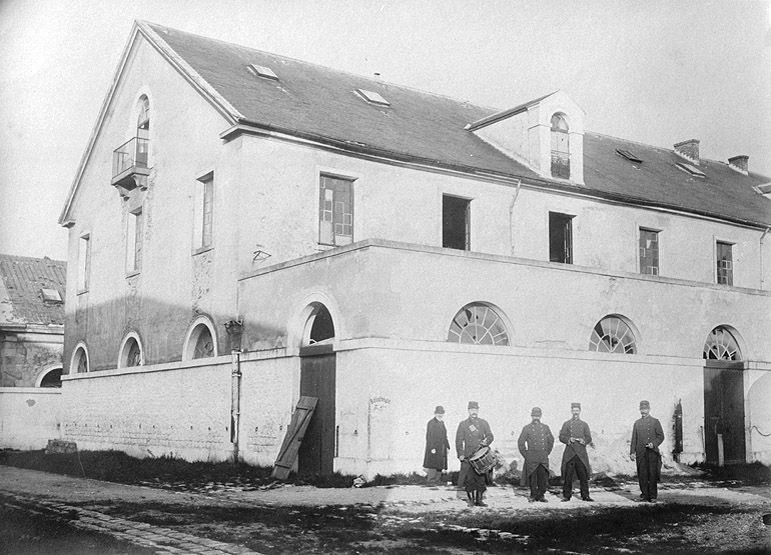 quartier de cavalerie Saint-Ambroise, puis Augereau