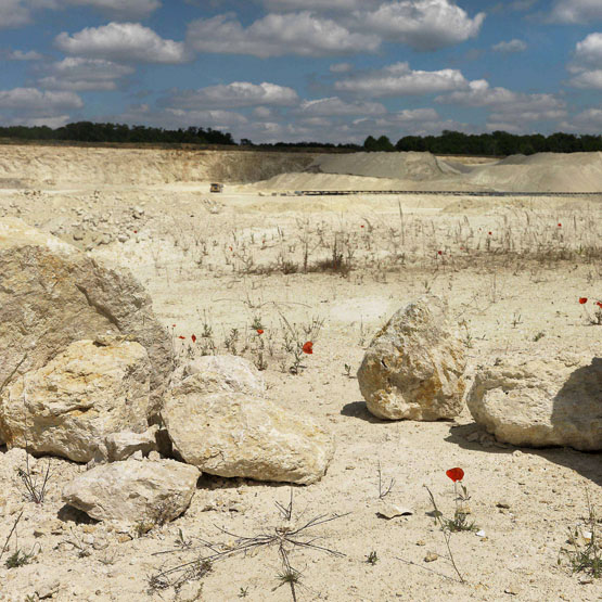 Écuelles - Carrière de Charmoy, puis carrière de calcaire industriel Piketty frères