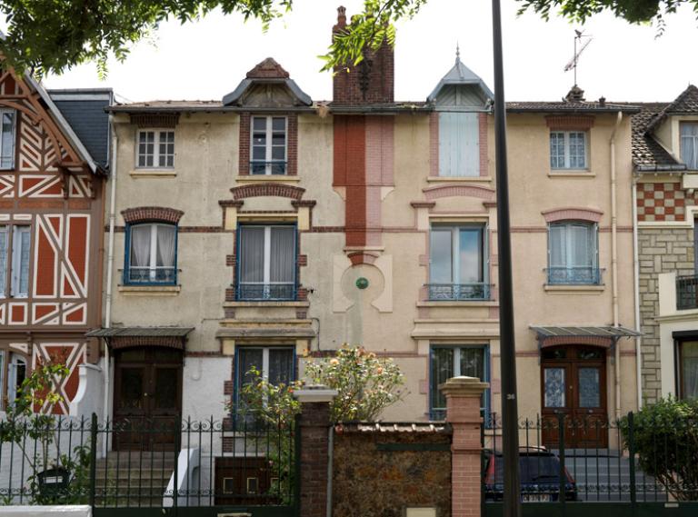 hôtels, maisons, immeubles