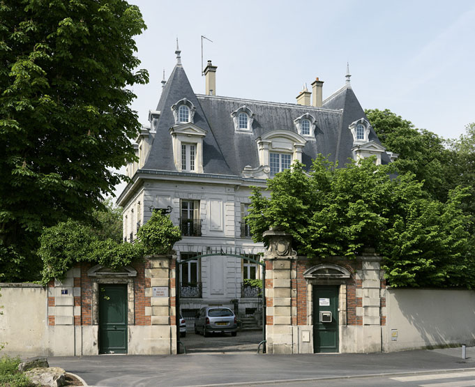 maison de notable dite Château d'Ormesson, puis orphelinat Sainte Jeanne, actuellement Agence de l'aide sociale à l'enfance de la préfecture de Paris