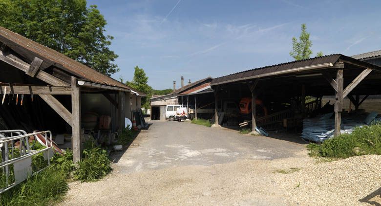 Héricy - usine de menuiserie Guichard, puis Bouvier, actuellement atelier municipal et logement