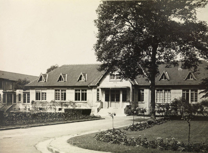 sanatorium de Champrosay, puis sanatorium Joffre, puis hôpital Joffre, actuellement hôpital Joffre-Dupuytren