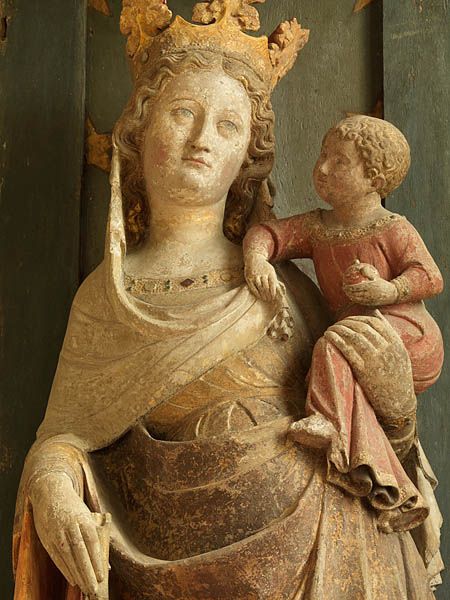 statue de la Vierge à l'Enfant avec son retable