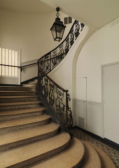 rampe d'appui, escalier de la maison à porte cochère (non étudié)