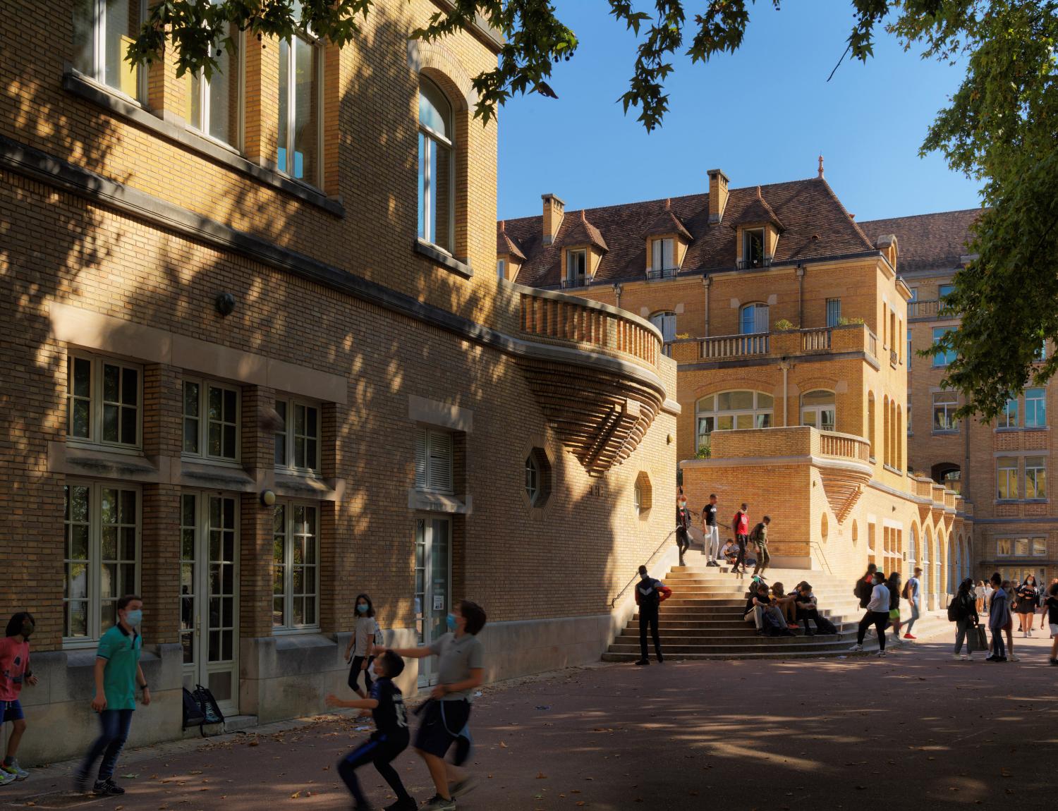 Lycée Marie-Curie