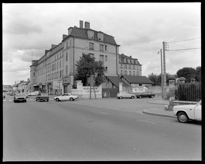 Campagne photographique sur le patrimoine de Mantes-la-Jolie en 1977