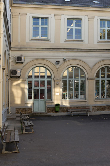 École de filles et salle d'asile actuellement lycée professionnel Erik Satie.