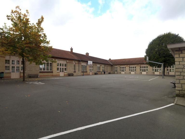 Ecole primaire de filles, actuellement école élémentaire Hélène-Boucher