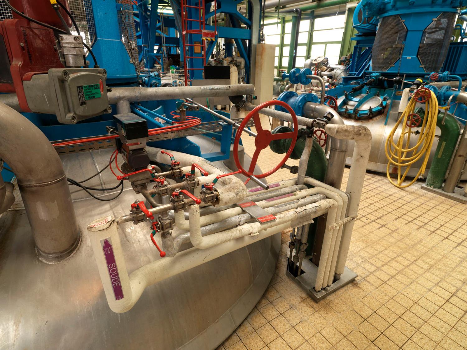 usine ex Roussel-Uclaf
