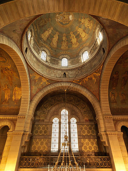 Ensemble de 23 verrières - Chapelle Sainte-Jeanne-d'Arc (Franciscaines missionnaires de Marie)