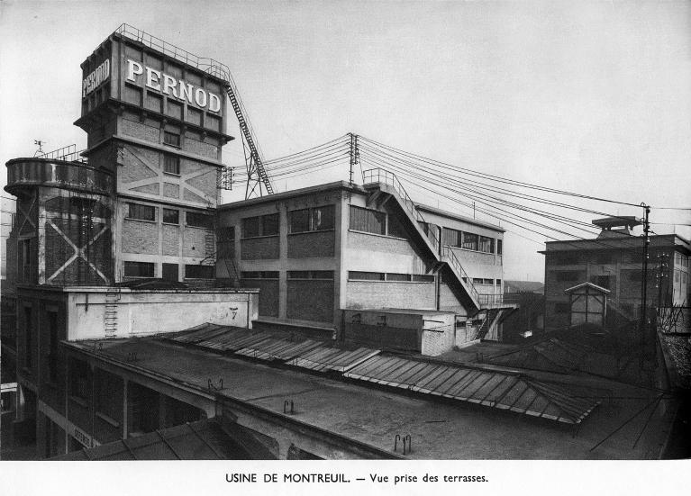 Distillerie Hémard, puis Pernod, actuellement hôtel industriel et immeuble